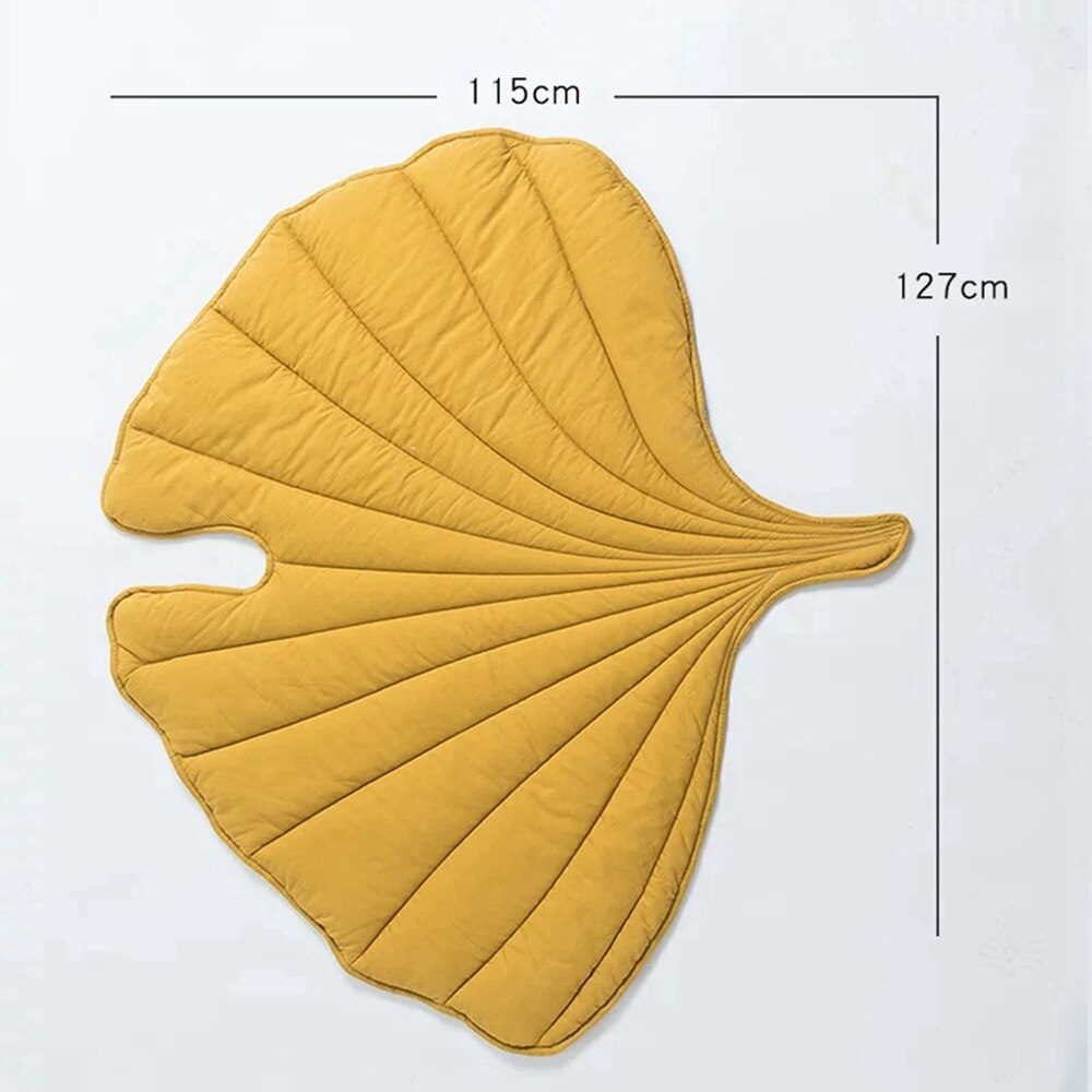Leaf Shaped Blanket for Pets